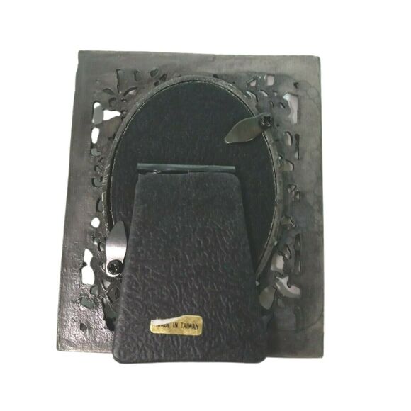 First Communion Pewter Frame Boy 3.5" Religious Keepsake VTG 🕊️ - Picture 11 of 12